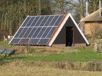 zonnepanelen op aardappelschuur